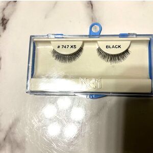 NE1 Fashion Hair Eye Lashes Black #747 XS  Singles